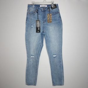 ASHLEY MASON SUPER HIGH RISE DESTROYED KNEES JEANS